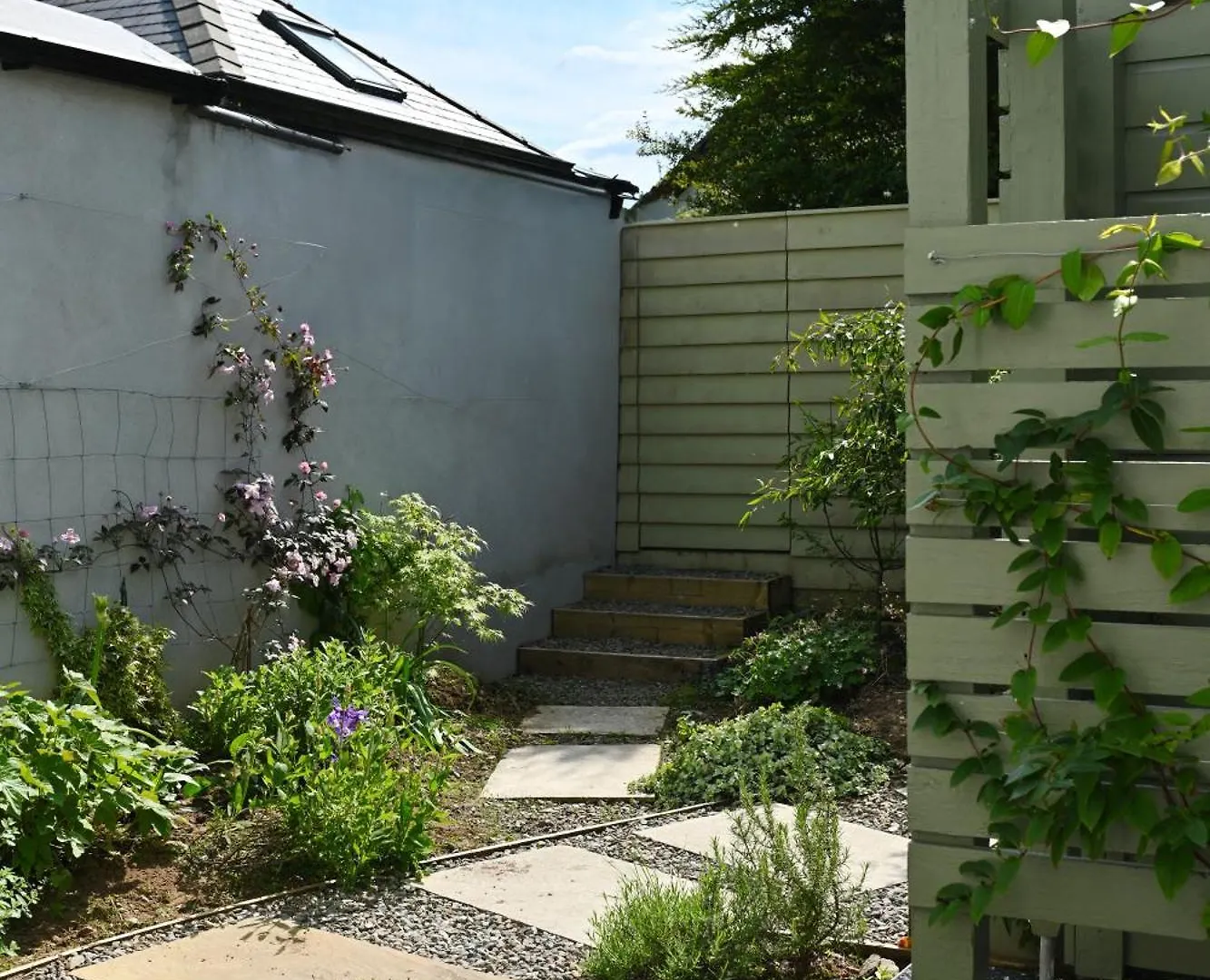 The Row In Westport Town Villa Holiday home